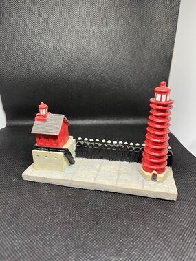Grand Haven MI South Pier light Houses miniature Scaasis 1996